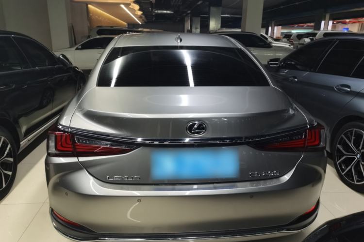 Used Lexus ES 2021 200 Excellence Edition