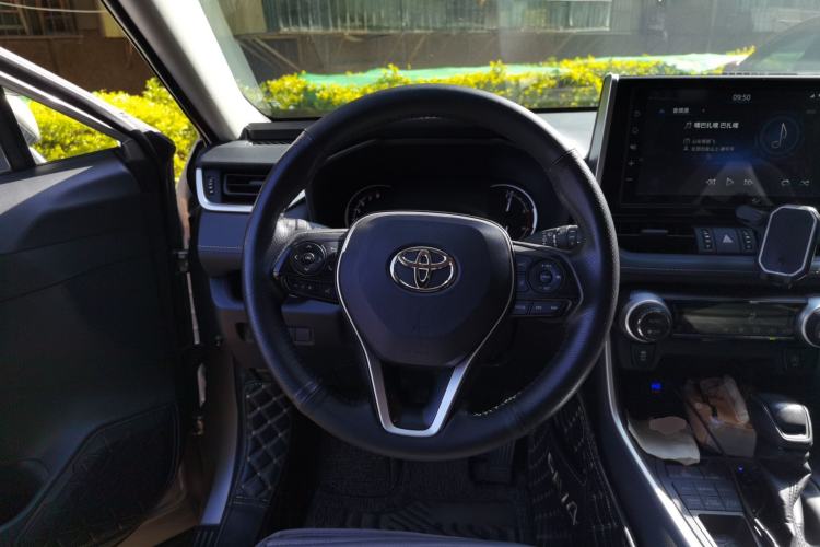 Used Toyota RAV4 2020 2.0L CVT 4x4 Trend Edition
