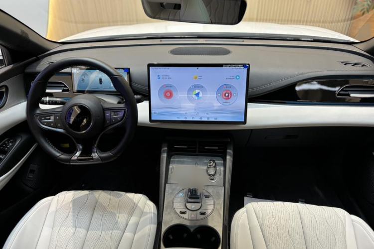 Used BYD Seal 06 New Energy 2024 DM-i 120KM Flagship Model Interior 1