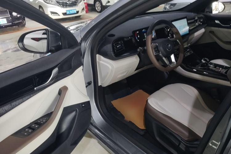 Used BYD Qin PLUS 2024 HONOR Edition DM-i 55KM Leading Model