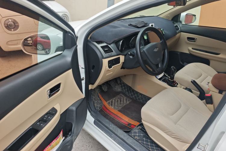 Used Chery E3 2015 1.5L Manual Fashion Model Driver Seat