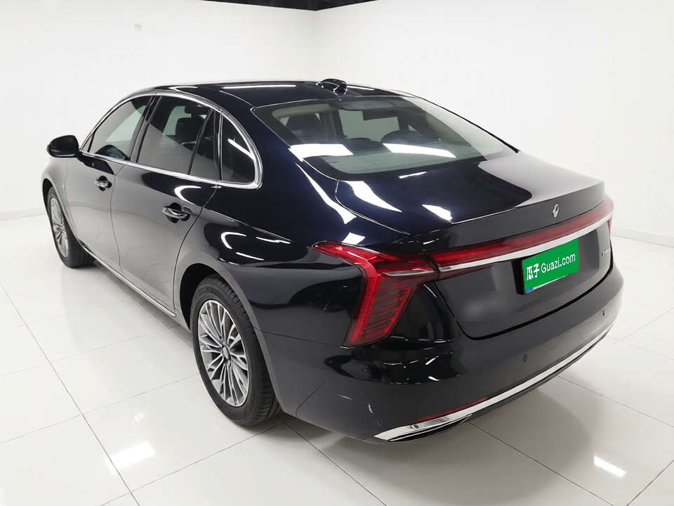 Hongqi H5 2024 2.0T Automatic Smart Connect Flagship Edition - Chinese Trim Xiang — снимка 4