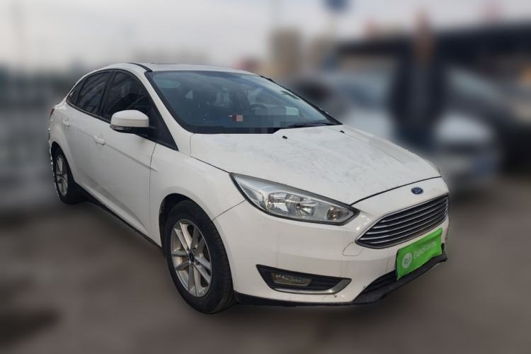 Used Ford Focus 2015 Sedan 1.6L Manual Fashion Edition