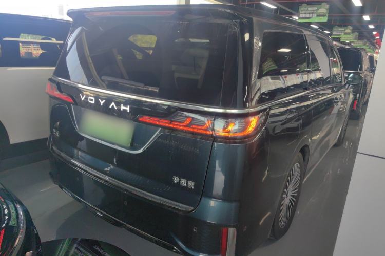 Used VOYAH Dream 2025 PHEV Four-Wheel-Drive Flagship Kunpeng Edition Rear Right 45 Deg