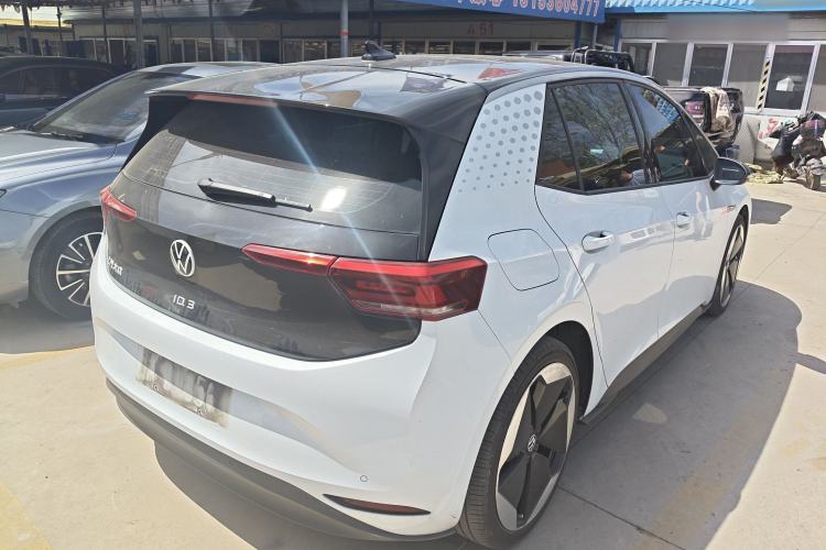 Used Volkswagen ID.3 2022 Pro Smart Edition Rear Right 45 Deg
