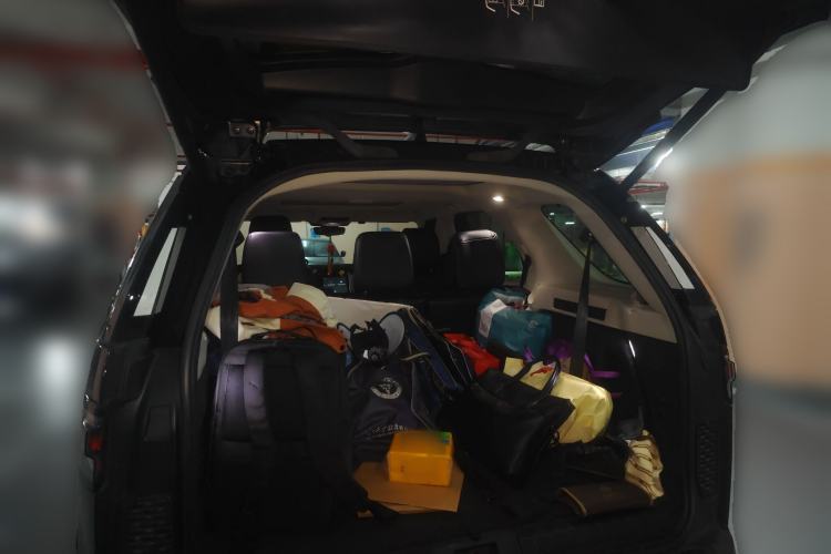 Used Land Rover Discovery 2023 Revised Version 360 PS R-Dynamic S
