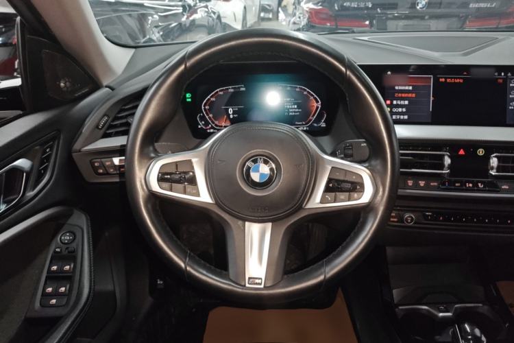 Used BMW 2 Series 2023 225i Four-Door Coupe M Sport Package Steering Wheel