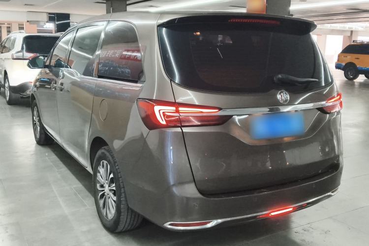 Used Buick GL8 2022 Land Cruiser Executive Class 652T Comfort Model
