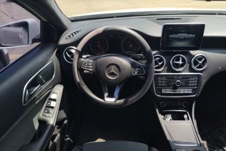 Used Mercedes-Benz A-Class 2016 A 200 Dynamic Edition Steering Wheel