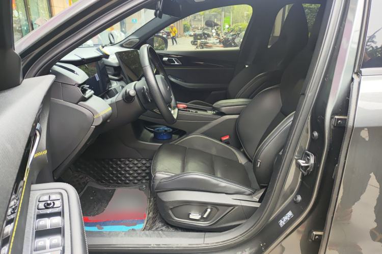 Used Lynk & Co 03 2023 2.0TD DCT JingPro Left Front Seat