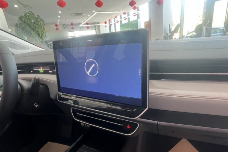 Used Volkswagen ID.7 VIZZION 2024 AIR model Interior 3