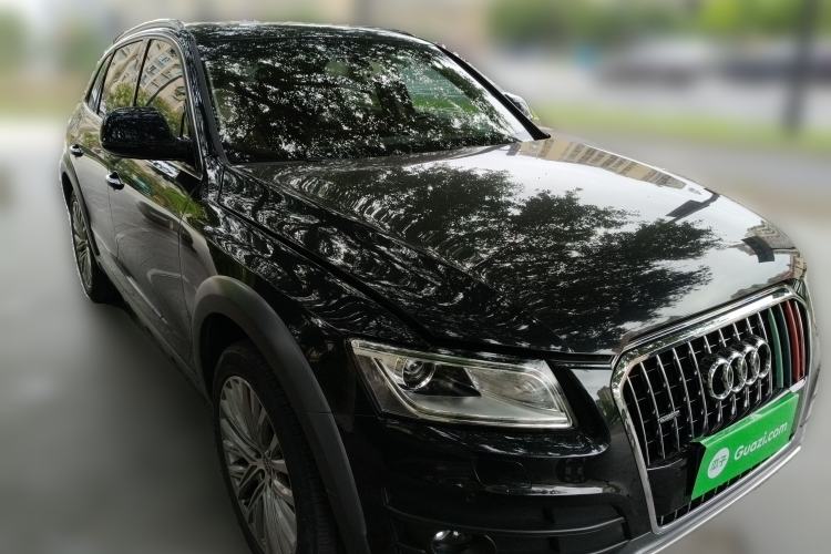 Used Audi Q5 2018 Collector's Edition 40 TFSI Technology Model