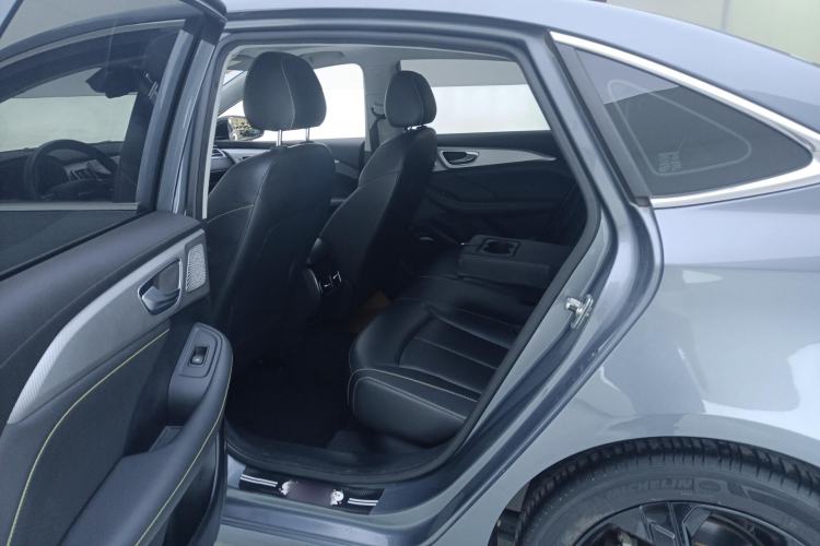 Used Roewe i6 MAX 2020 300TGI Automatic "Swell Cool Smart Drive" Edition
