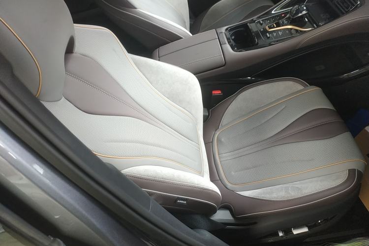 Used BYD Frigate 07 2023 DM-i 205KM Prestige Model Right Front Seat