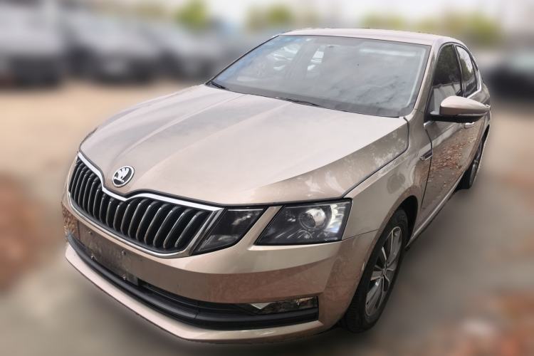 Used Skoda Octavia 2019 1.5L Automatic SmartDrive Comfort Edition China VI Standard Front Left 45 Deg