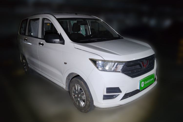 Used Wuling Hongguang 2019 1.5L S Basic Version China VI Standard LAR
