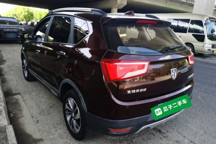 Used Baojun 560 2015 1.8L manual luxury version