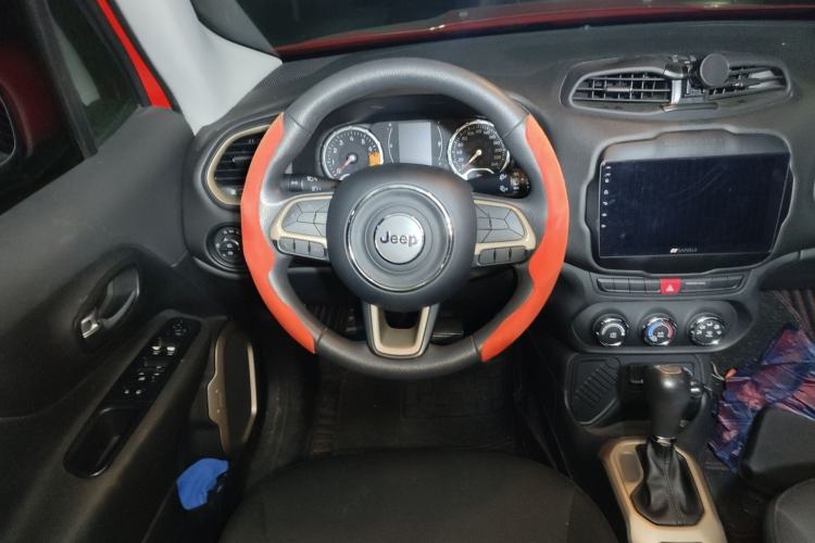 Used Jeep Renegade 2017 180T Automatic Kinetic Edition+
