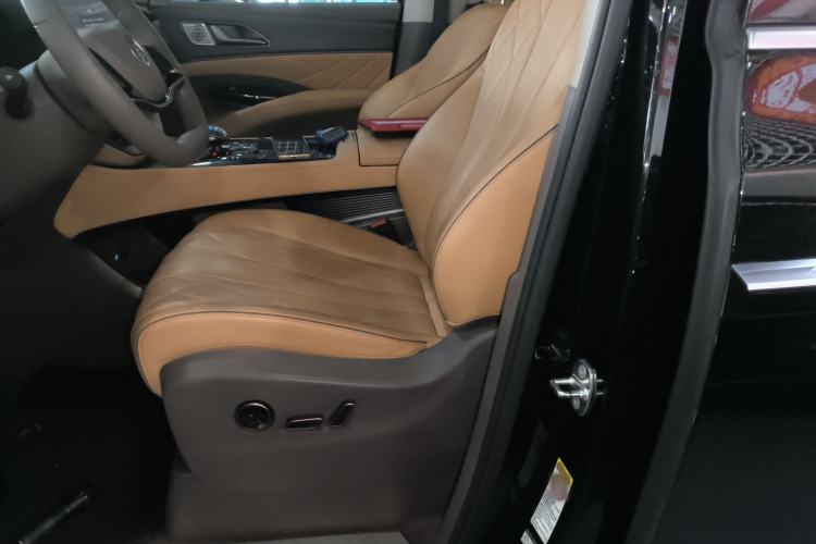 Used Denza D9 2022 DM-i 970 Four-Wheel Drive Flagship Model
