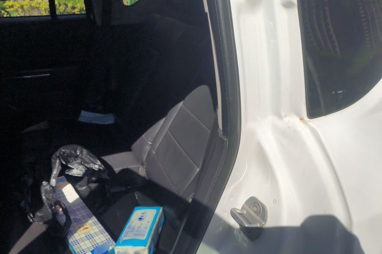 Used Jeep Compass 2013 2.0L Two-Wheel Drive Black Luxury Edition