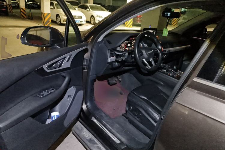 Used Audi Q7 2018 45 TFSI Technology Edition
