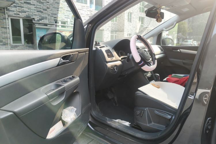 Used Volkswagen Sharan 2016 380TSI Comfort Edition 7-Seater
