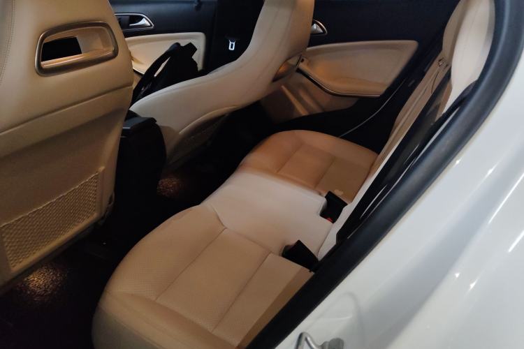 Used Mercedes-Benz GLA 2015 GLA 220 4MATIC Luxury Model