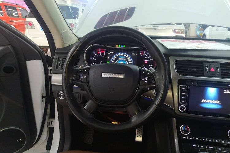 Used Haval H8 2017 2.0T Diesel 4x4 Smart Enjoyment Version
