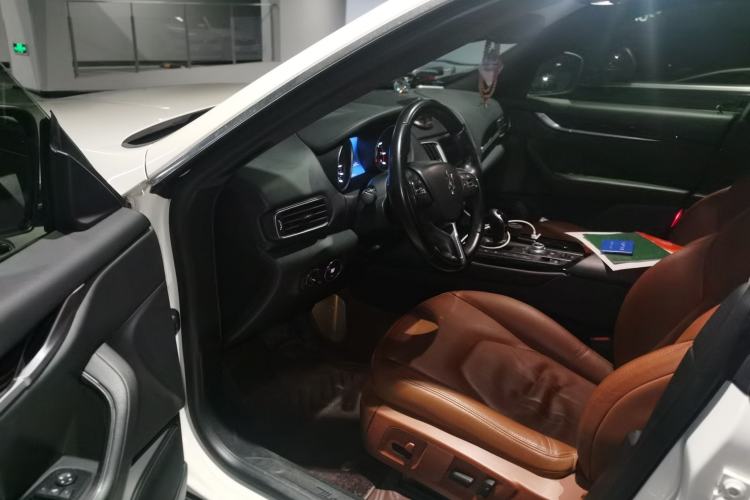 Used Maserati Levante 2016 3.0T Standard Edition Driver Seat