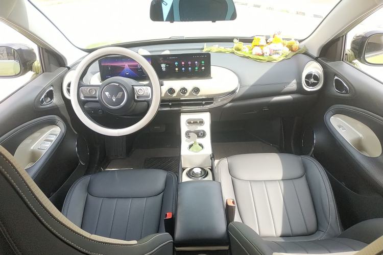Used Wuling Bingo 2023 333 km Lingxi Connected+ Version Center Console
