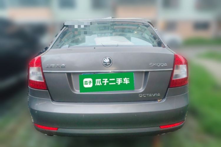 Used Skoda Octavia 2014 1.6L Manual Yijie Edition Rear