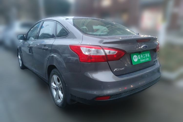 Used Ford Focus 2012 Sedan 1.6L Automatic Fashion Edition