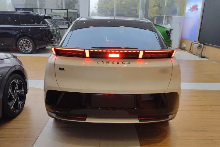 Used Lynk & Co Z20 2025 530 km Range Rear-Wheel Drive Max
