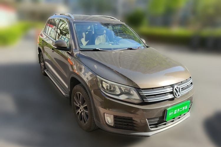 Used Volkswagen Tiguan 2013 1.8TSI Automatic Two-Wheel Drive Luxury Model Front Right 45 Deg