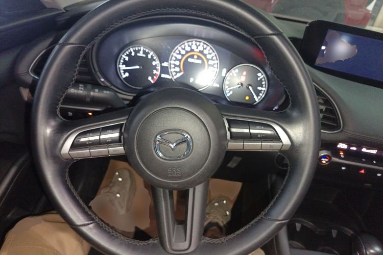 Used Mazda 3 Axela 2020 1.5L Automatic Luxury Version
