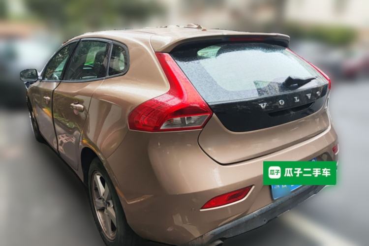 Used Volvo V40 2016 T3 Zhiyi Edition
