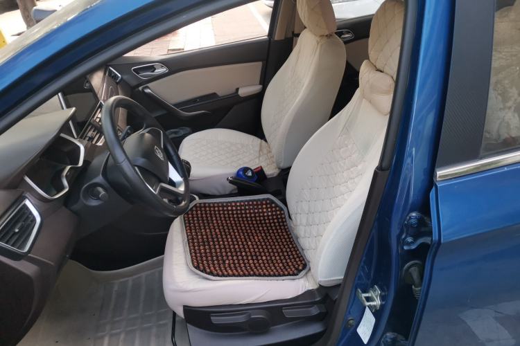 Used Baojun 310W 2017 1.5L Manual Comfort Version China V Left Front Seat