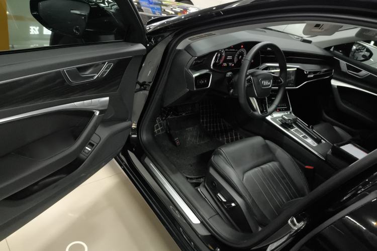 Used Audi A6L 2024 45 TFSI quattro Prestige Elegant Edition
