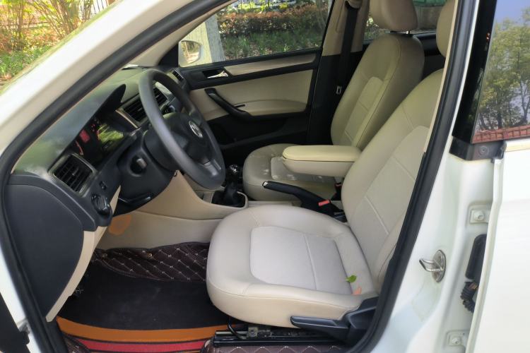 Used Volkswagen Santana 2015 1.6L Manual Comfort Edition Left Front Seat