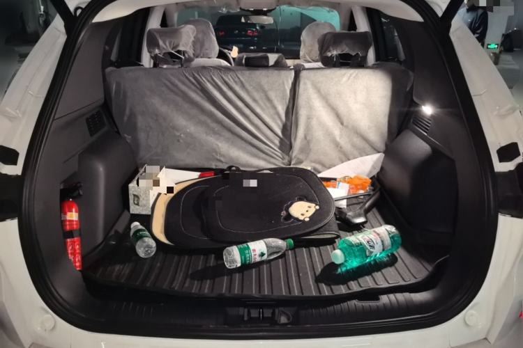 Used Ford Escape 2024 EcoBoost 245 Two-Wheel-Drive Titanium Edition Trunk