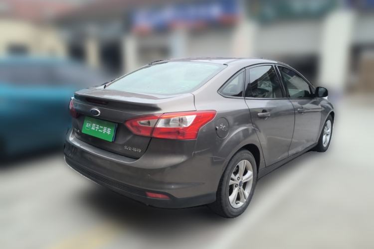 Used Ford Focus 2012 Sedan 1.6L Automatic Fashion Edition