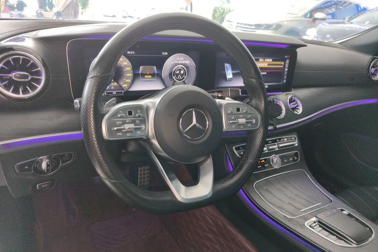 Used Mercedes-Benz E-Class 2019 E 200 4MATIC Coupe Steering Wheel