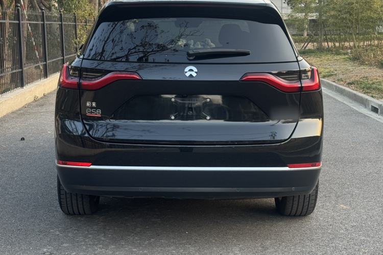 Used Nio ES8 2020 415 km Range 6-Seater Version