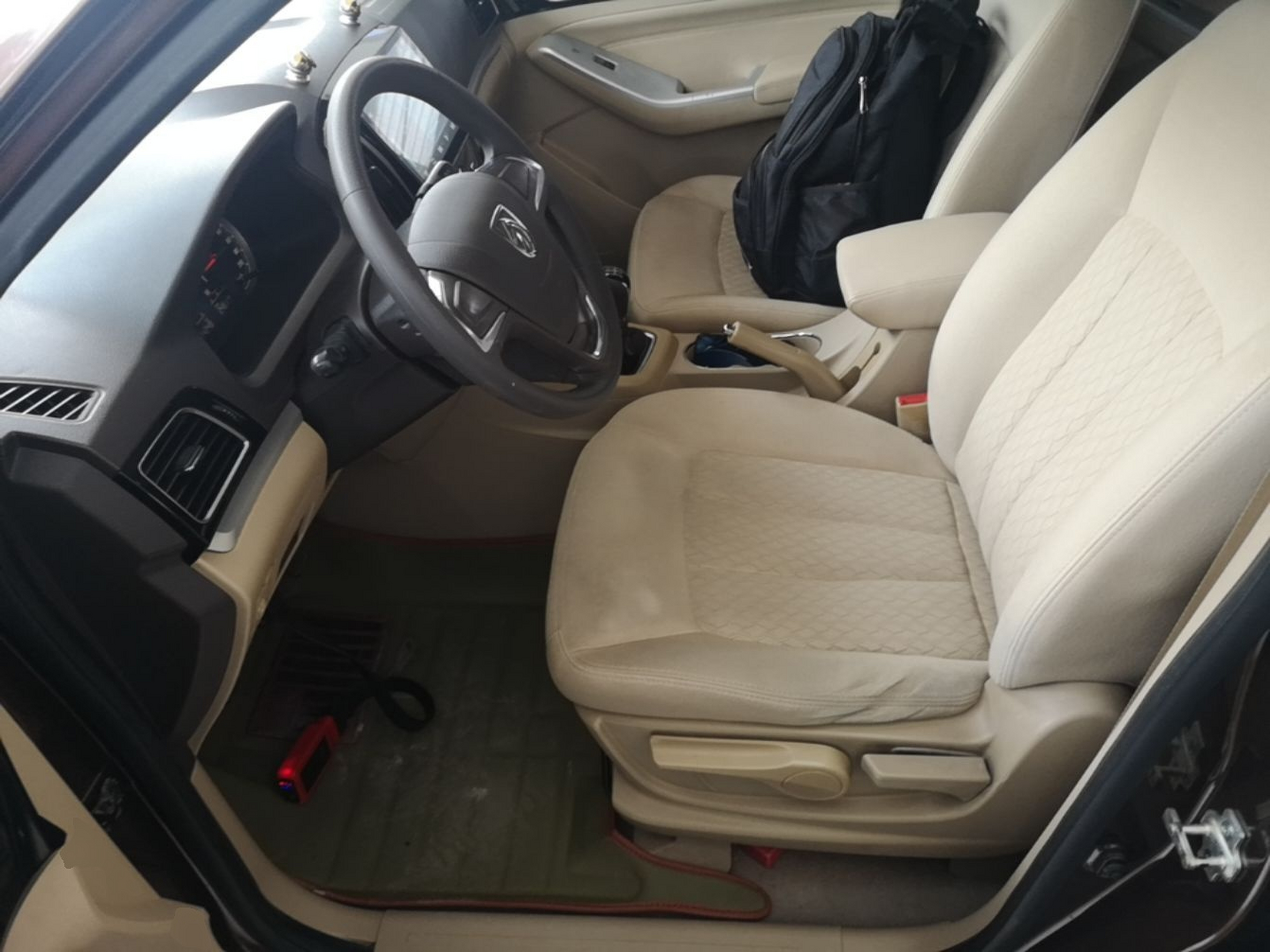 Interior delantero