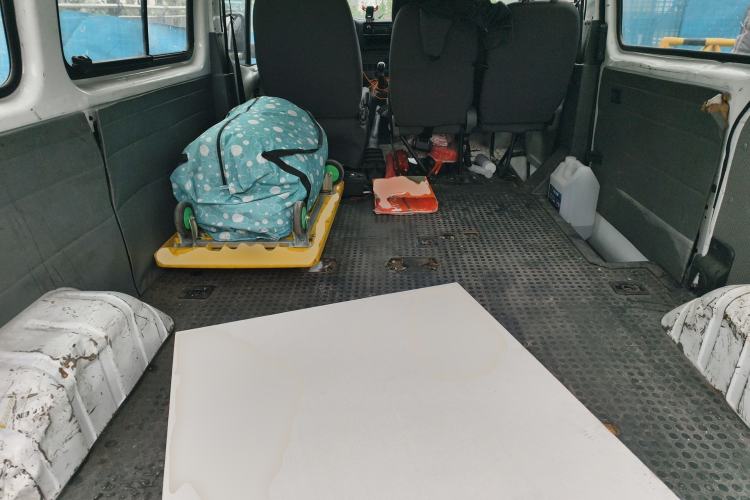 Used JMC Transit 2017 2.8T Commercial Version Short Wheelbase Mid-Roof 6/7/8-Seater JX493 Left Rear Seat