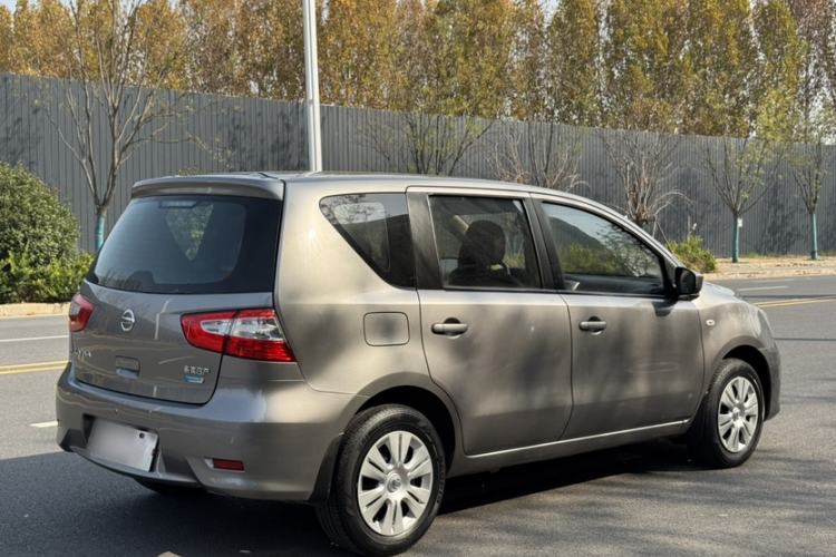 Used Nissan Livina 2013 1.6XE Manual Comfort Edition Exterior 5