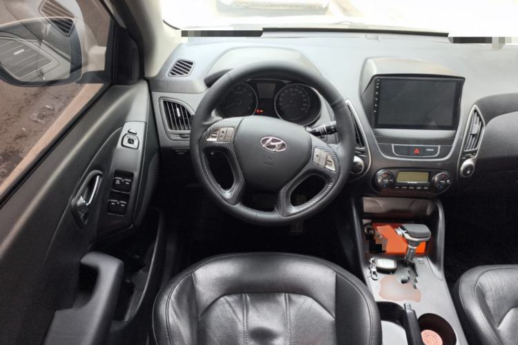 Used Hyundai ix35 2015 2.0L Automatic 2WD Smart Version China V Standard
