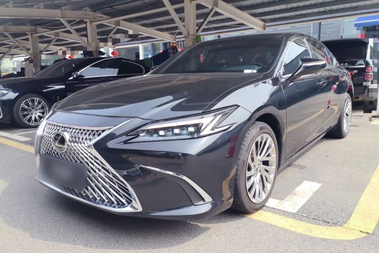 Used Lexus ES 2023 200 Excellence Edition