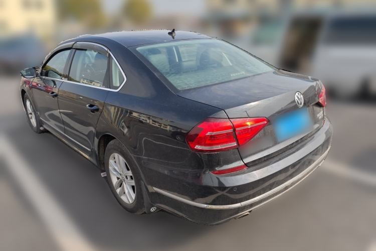 Used Volkswagen Passat 2016 330TSI DSG Luxury Edition Rear Left 45 Deg