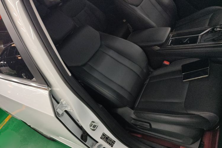 Used Wuling Jiachen 2022 1.5T CVT Smart Luxury Version